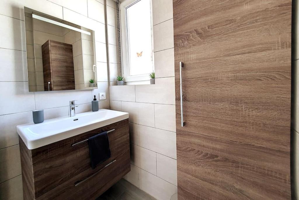 Апартаменти Chic - Proche Hypercentre - Renove - Lumineux Страсбург Екстер'єр фото